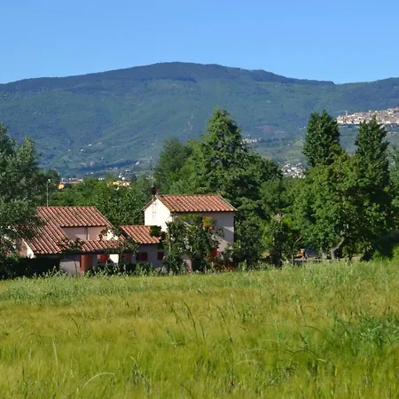 Montecchio Sleeps 4 Pool Wifi