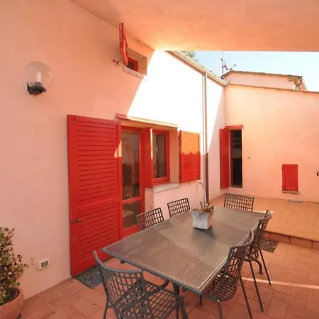 Montecchio Sleeps 4 Pool Wifi