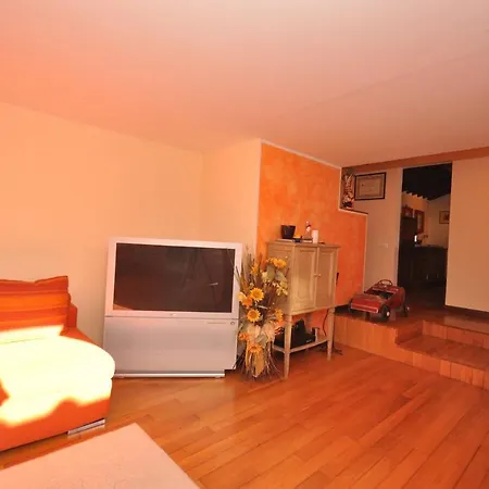 Montecchio Sleeps 4 Pool Wifi