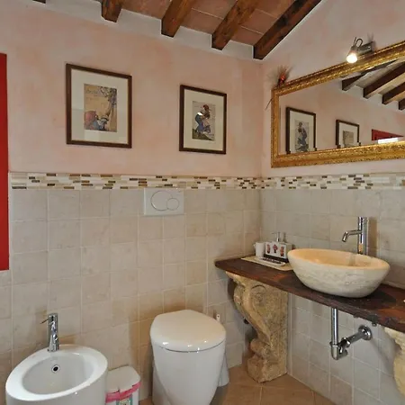 Villa Montecchio Sleeps 4 Pool Wifi
